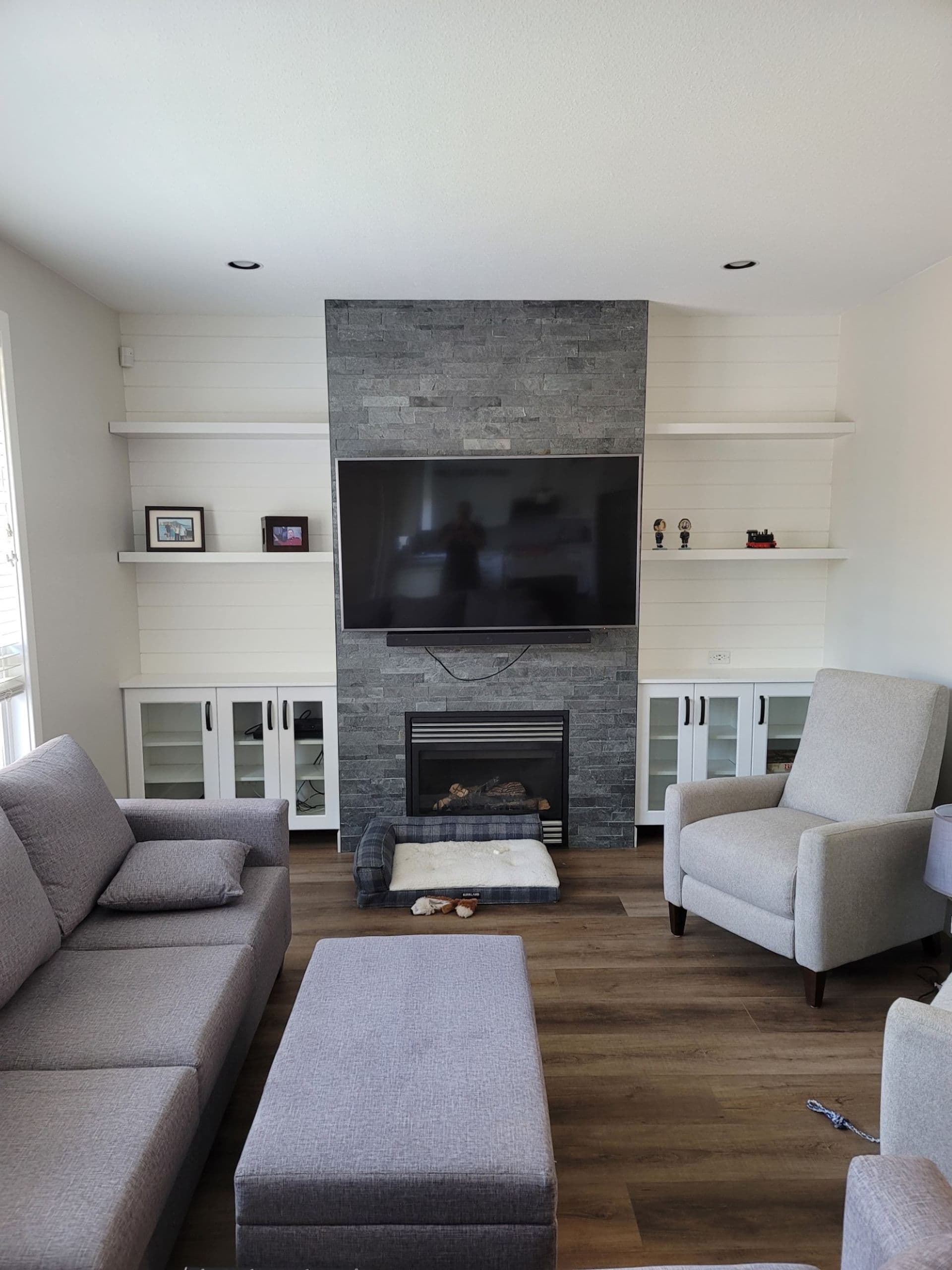 Langley - Living Room - 2023