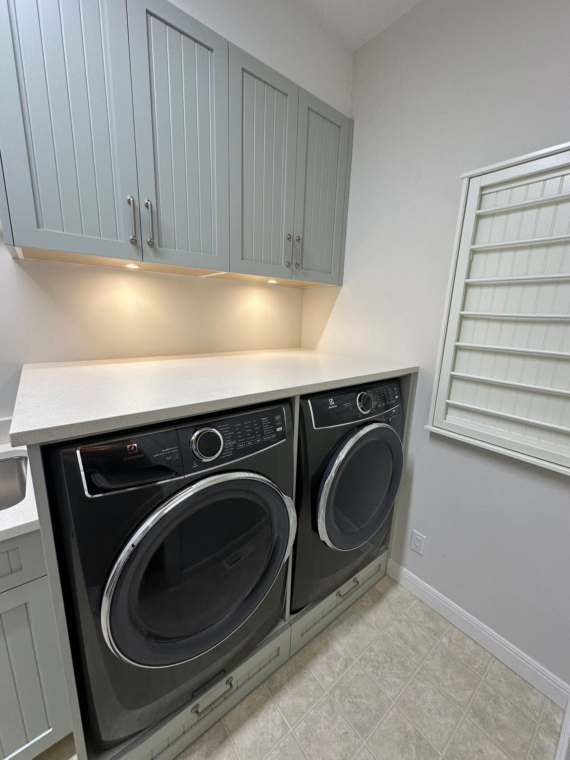 South Surrey - Laundry Room - 2024