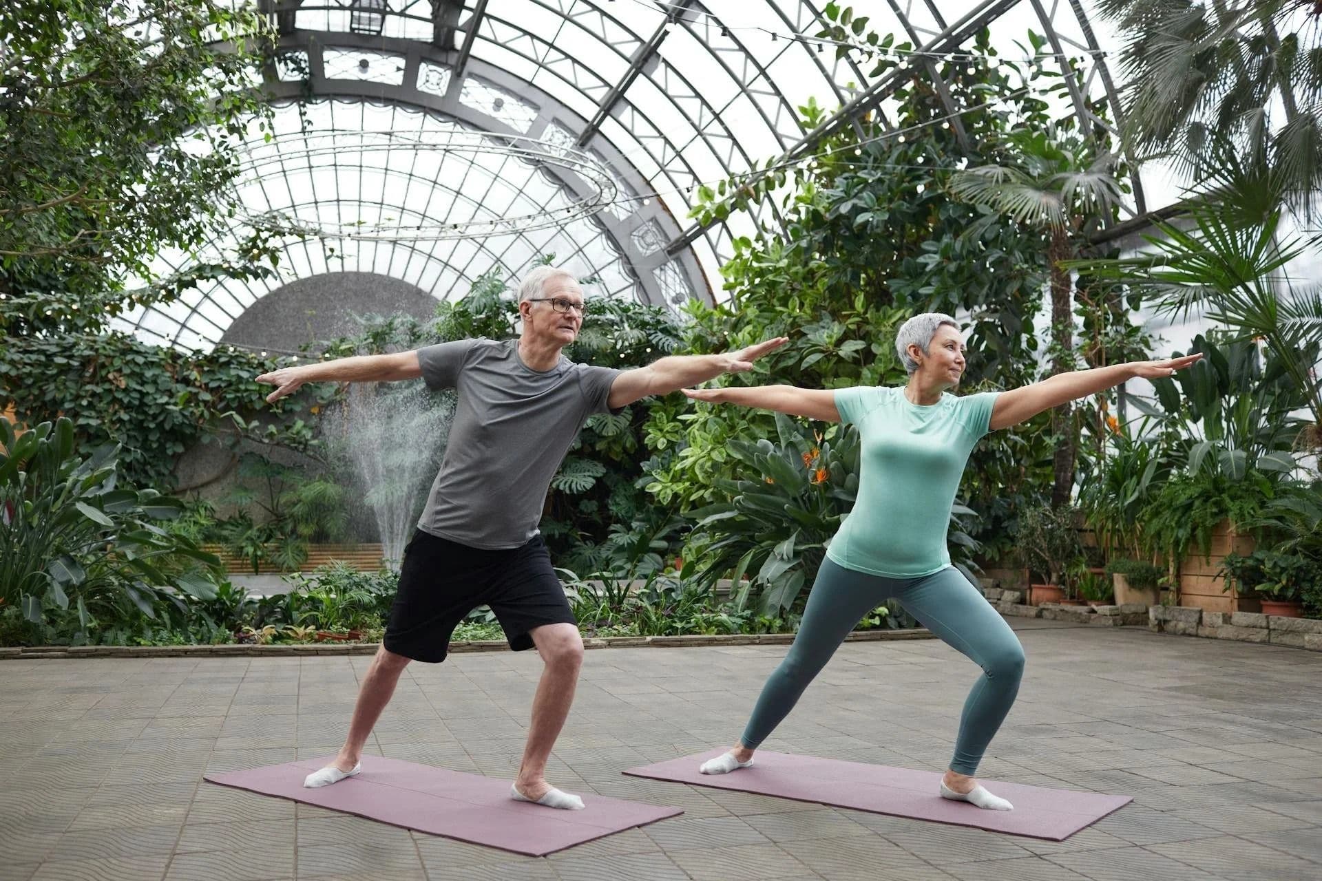 couple-enjoying-yoga