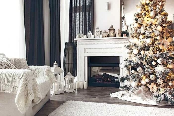highlighting-home-features-in-holiday-decor-sm