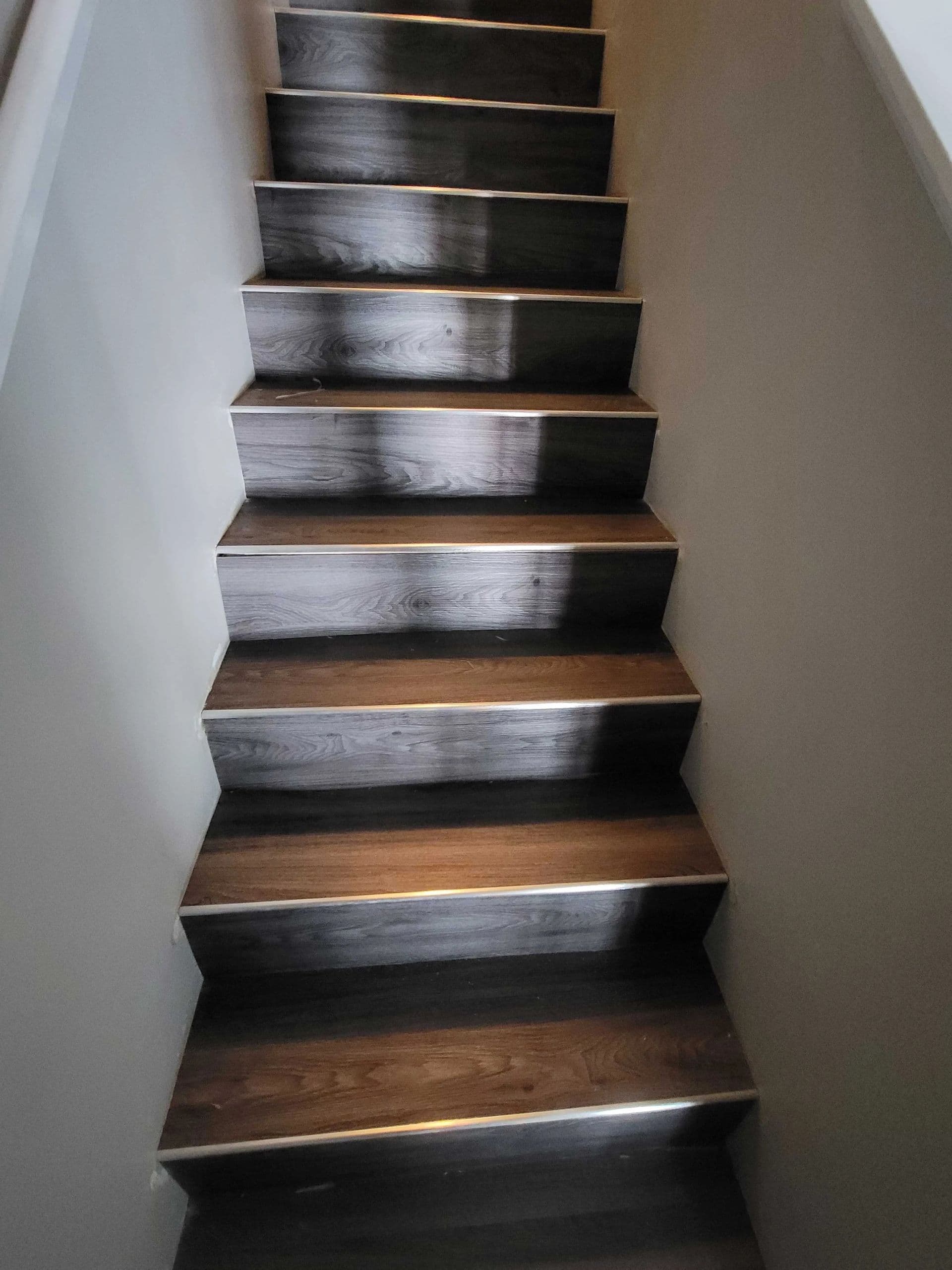 stair-vinyl-flooring