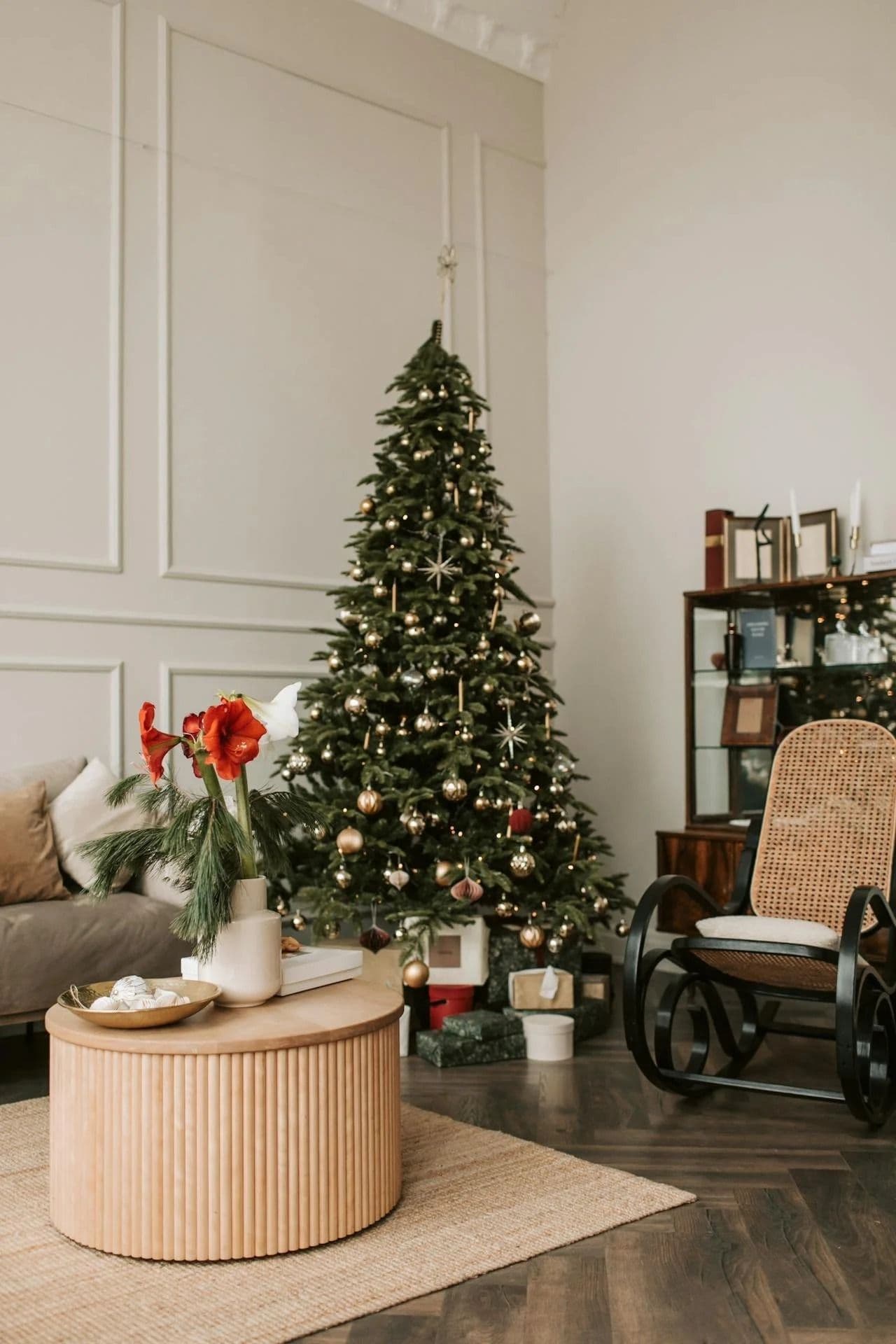 put-tree-in-corner