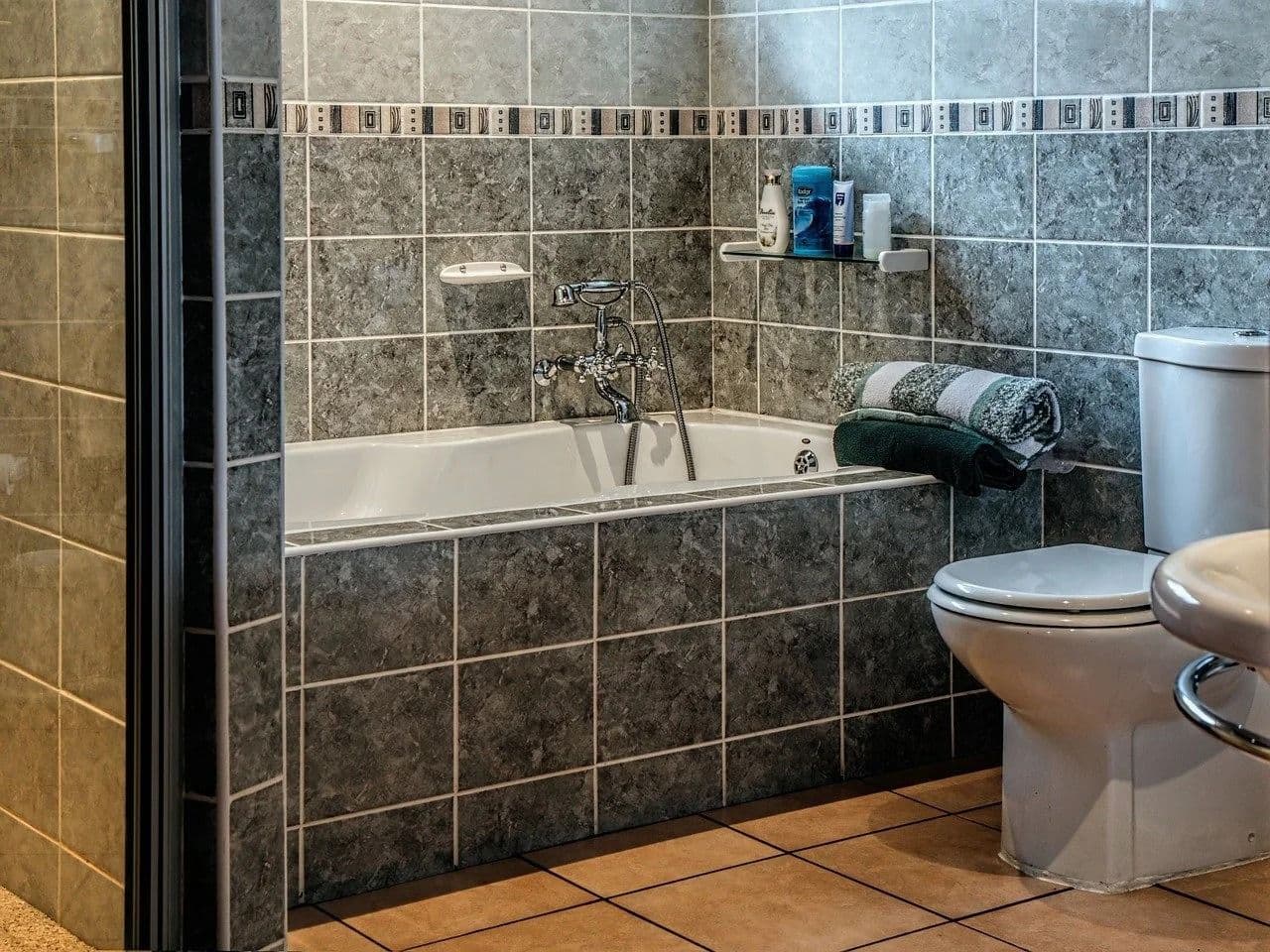 regrout-bathroom-tiles